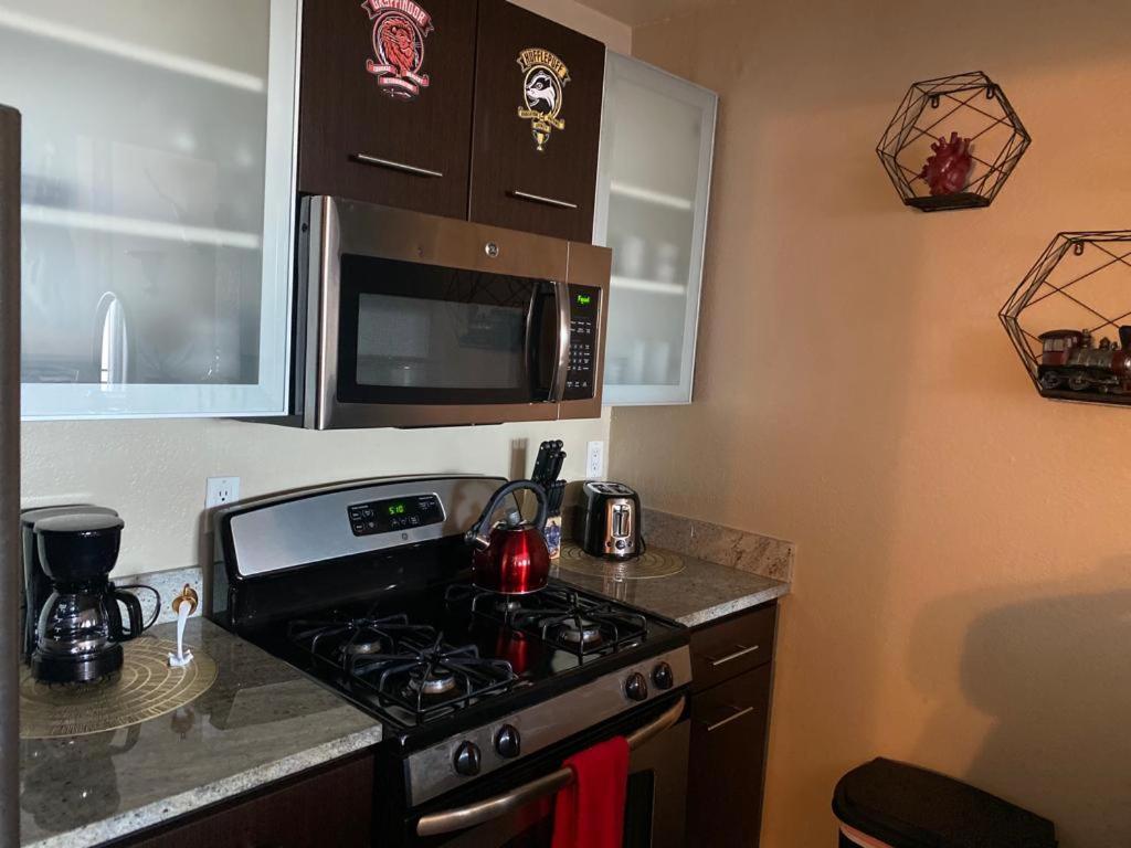 Mario, Harry Potter, Disney & Not Themed Loft Universal Studios 10Min Loft Apartment Los Angeles Eksteriør billede