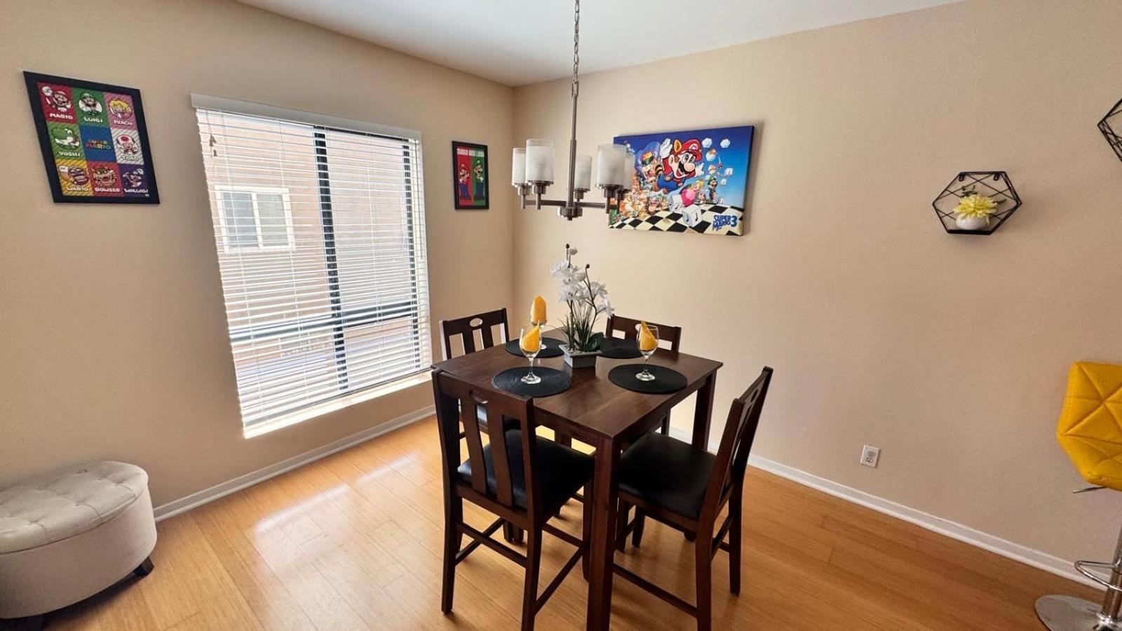 Mario, Harry Potter, Disney & Not Themed Loft Universal Studios 10Min Loft Apartment Los Angeles Eksteriør billede