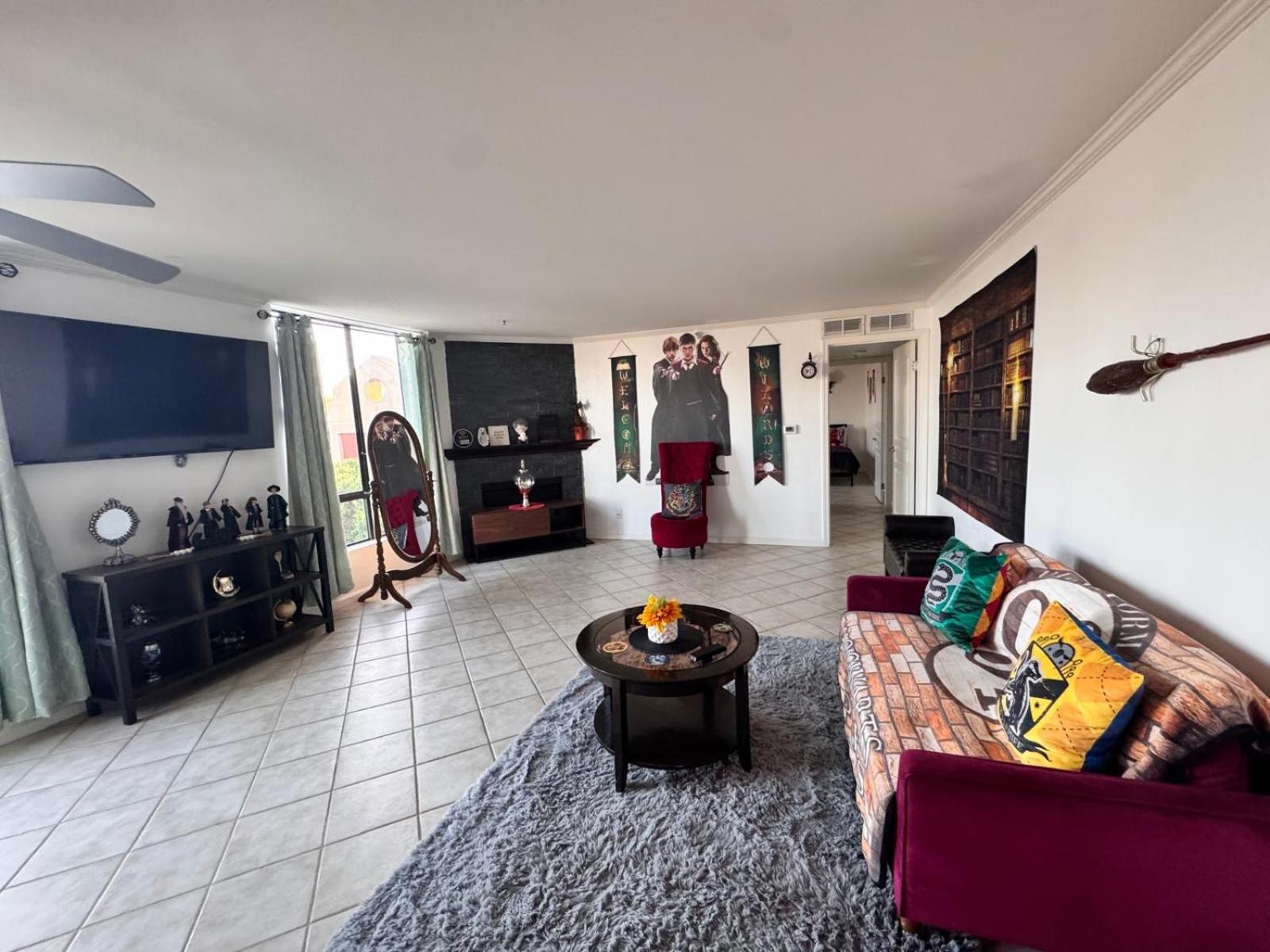 Mario, Harry Potter, Disney & Not Themed Loft Universal Studios 10Min Loft Apartment Los Angeles Eksteriør billede
